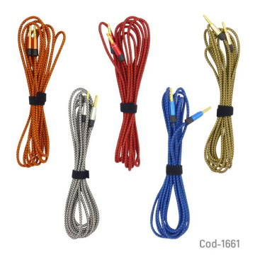 E002	Electrónico Cable Audio 3.5 A 3.5 3M Metal
